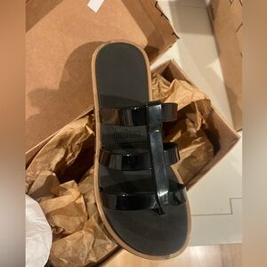 Melissa PATH SLIDE Black/gold size 7. Never worn!